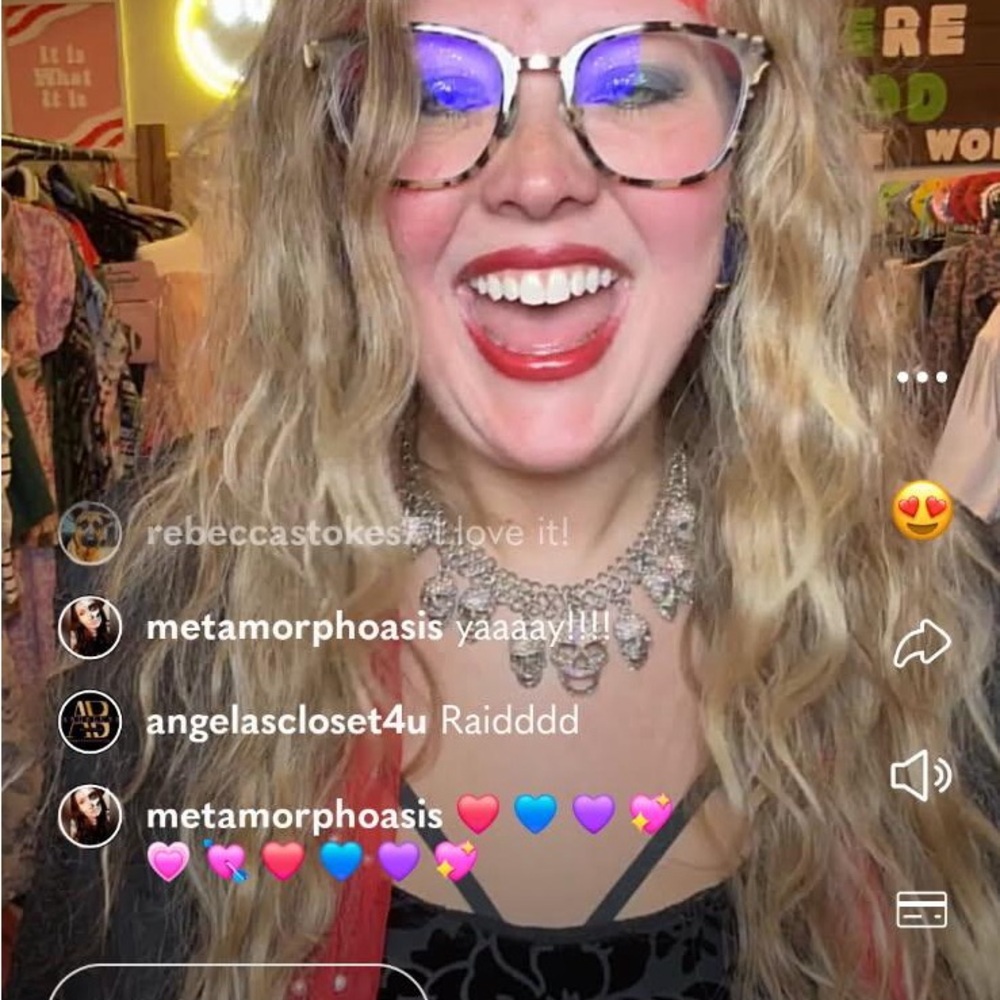 @RENASALANCY Is Live! The PARTY has started! 🌈💕🦄 - Picture 6 of 8